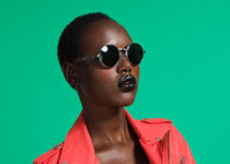 Ajak Deng pour le Lookbook Nasty Gal