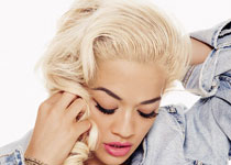 Rita Ora pour Glamour Magazine : ‘I call Beyonce an alien!’